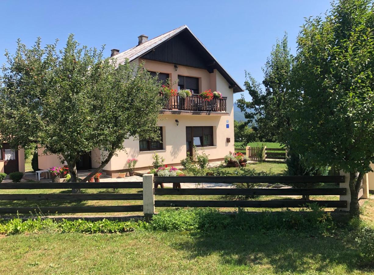 Apartment Arya Korenica Zewnętrze zdjęcie
